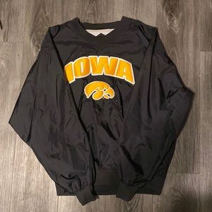 Unisex vintage IOWA windbreaker!